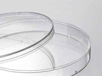 蓋子內(nèi)設(shè)有透氣棱，保持無菌的同時利于氣體交換；