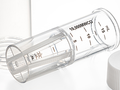 截留分子量標(biāo)識和體積刻度絲印在過濾器側(cè)面，便于識別