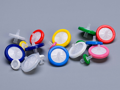 聚丙烯外殼帶有顏色環(huán)，以區(qū)別不同材質(zhì)過濾器